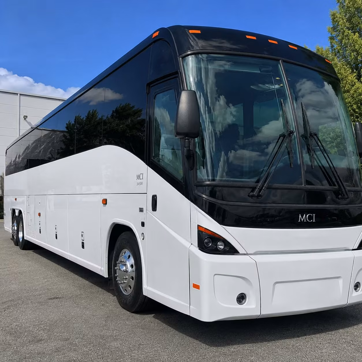 compare sparks airport transportation options for every group size and budget
